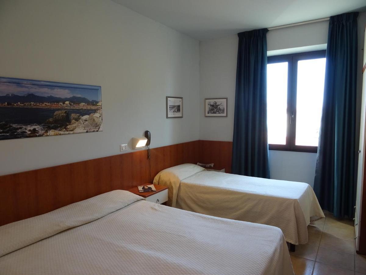 Dependance Dell'Hotel Sole E Mare Camaiore Bagian luar foto