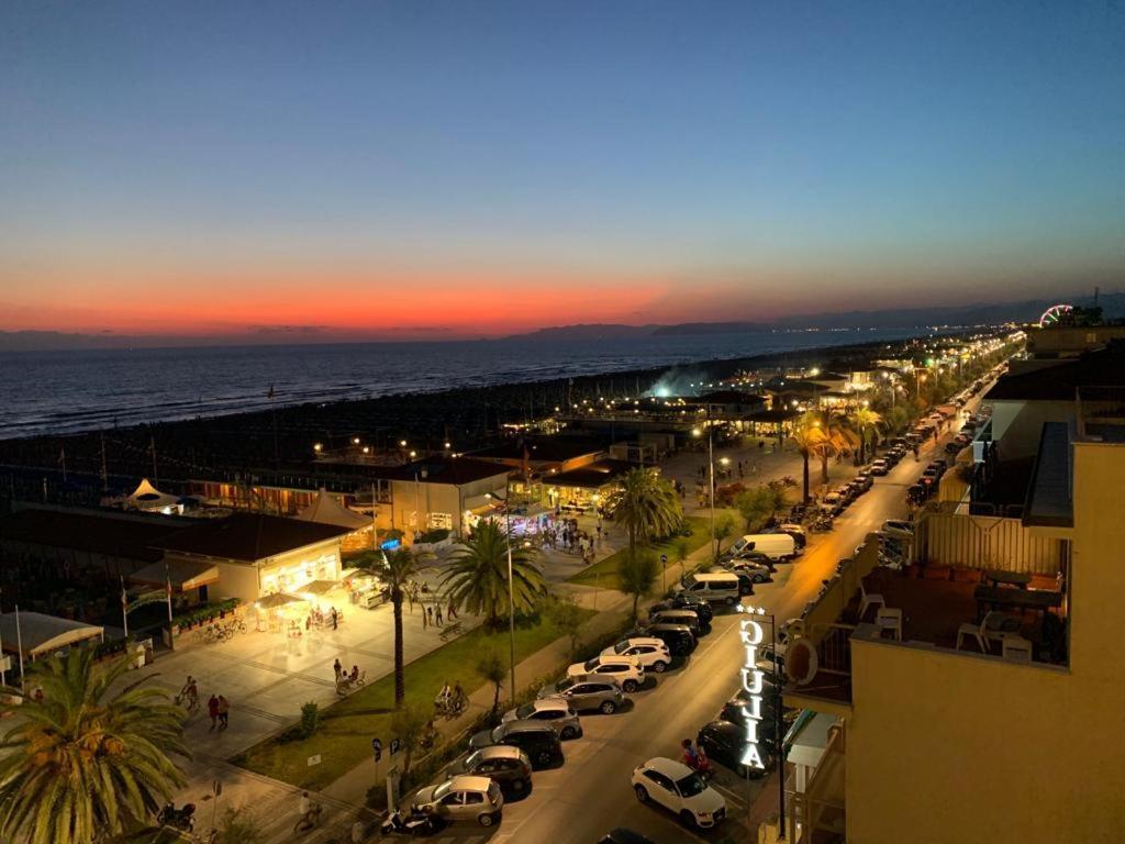 Dependance Dell'Hotel Sole E Mare Camaiore Bagian luar foto