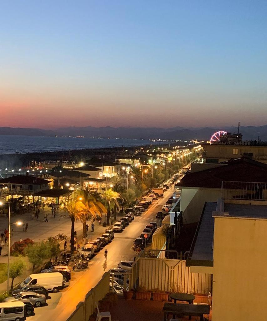 Dependance Dell'Hotel Sole E Mare Camaiore Bagian luar foto