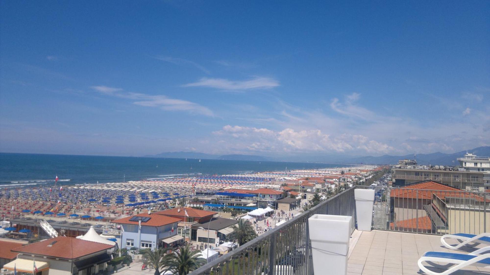 Dependance Dell'Hotel Sole E Mare Camaiore Bagian luar foto