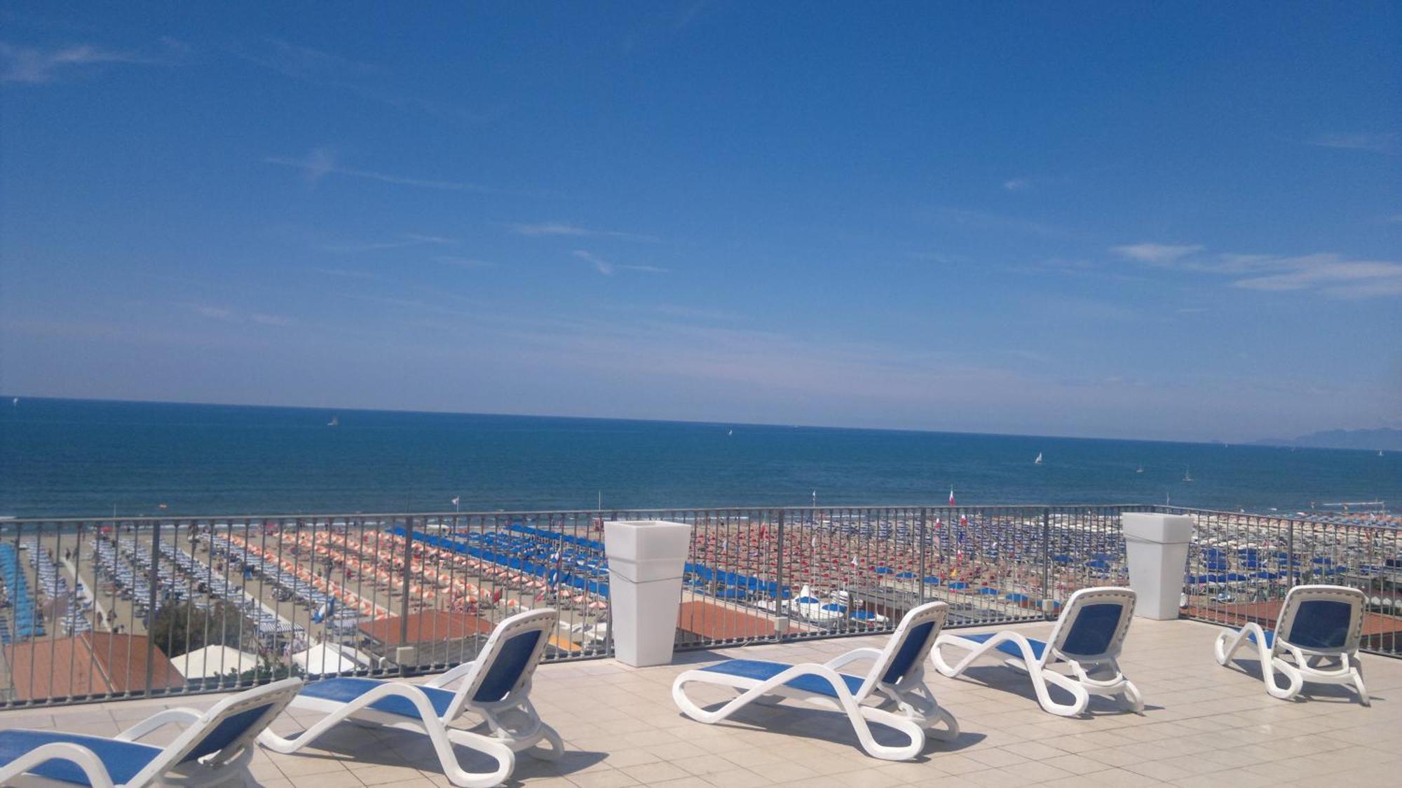 Dependance Dell'Hotel Sole E Mare Camaiore Bagian luar foto