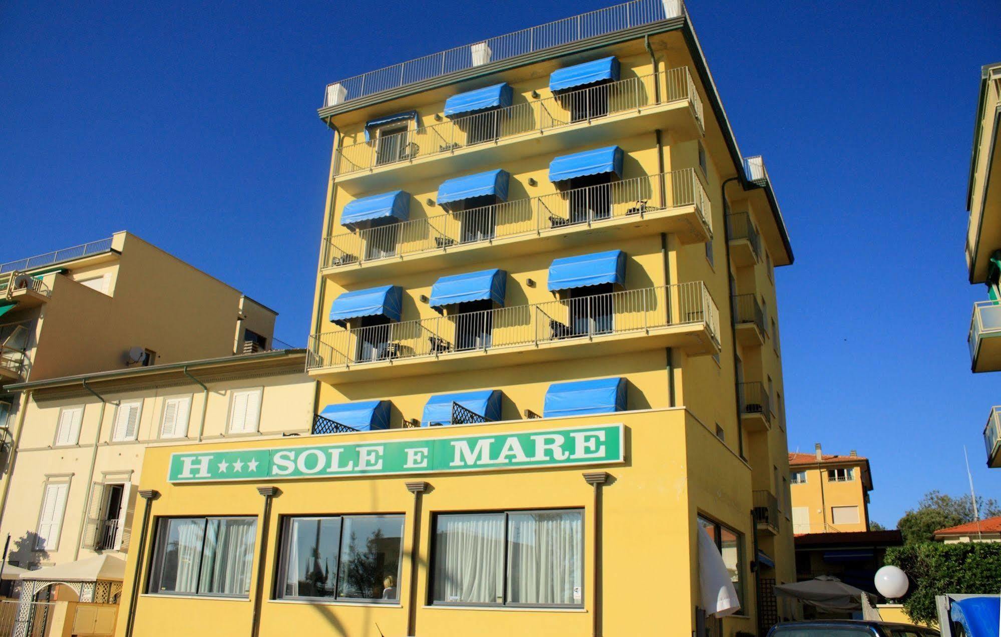 Dependance Dell'Hotel Sole E Mare Camaiore Bagian luar foto